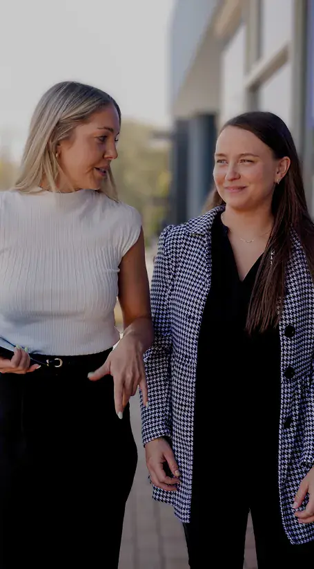 Mahonys Portrait General07